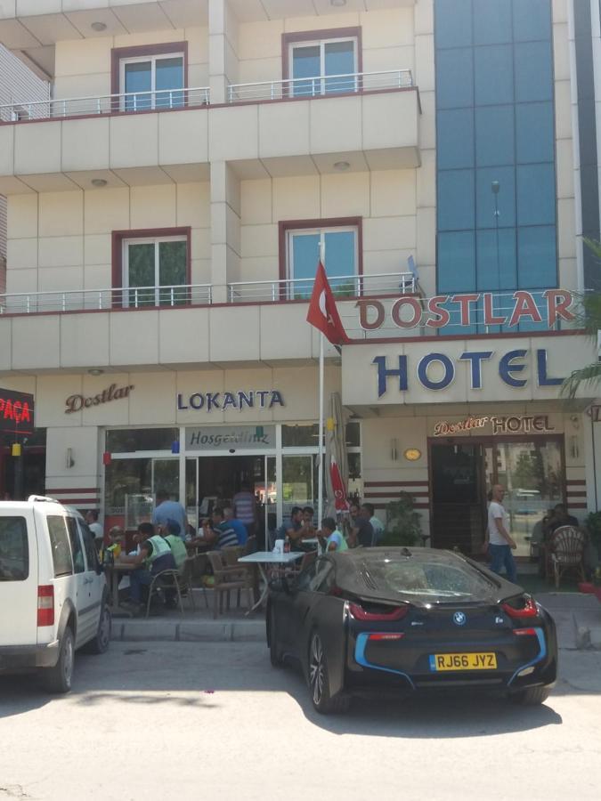 Dostlar *